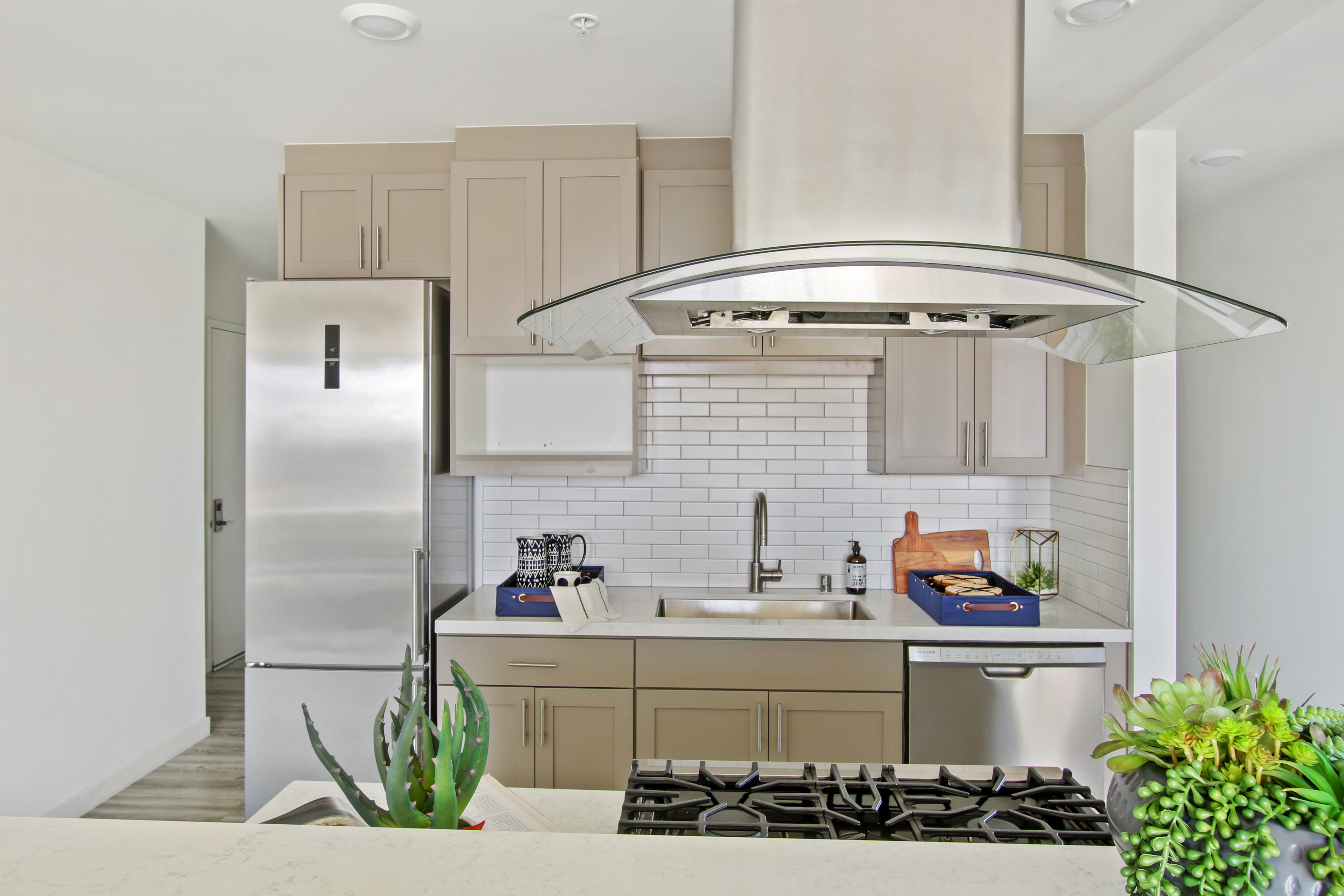 Roque & Mark Realtors For Rent